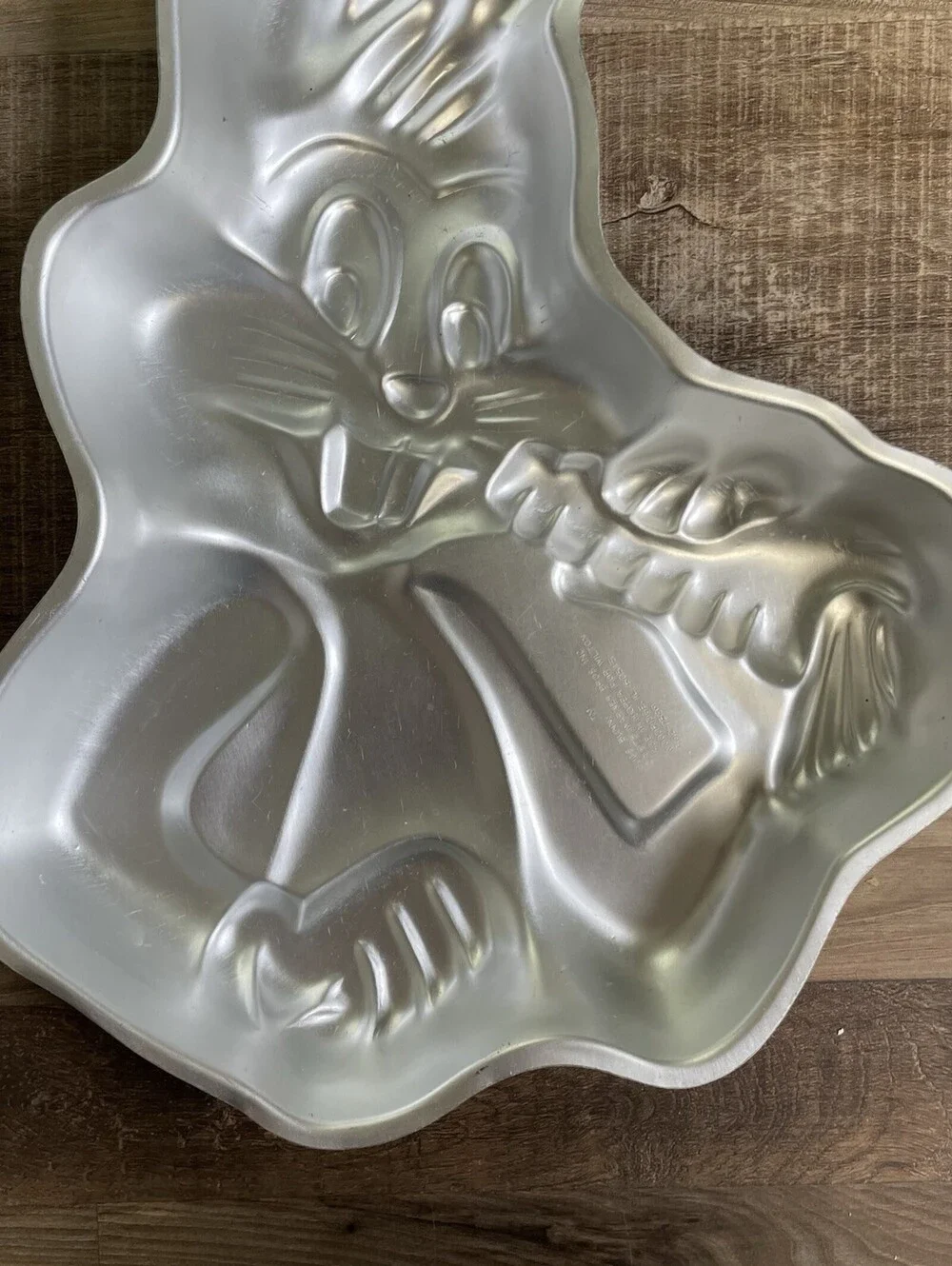 Vintage 1978 Bugs Bunny Wilton Cake Mold Baking Pan Looney Tunes Warner Bros